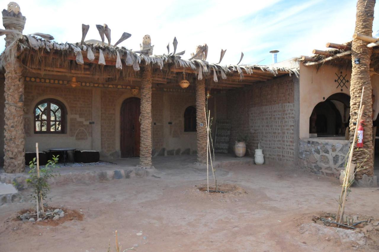Maison Acacias Erfoud Bagian luar foto