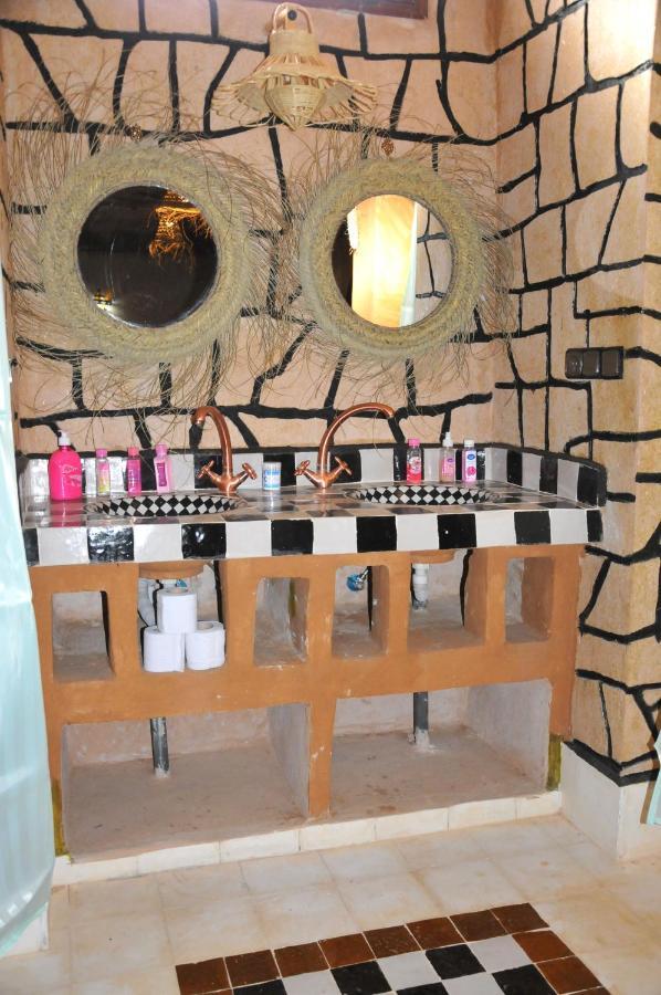 Maison Acacias Erfoud Bagian luar foto