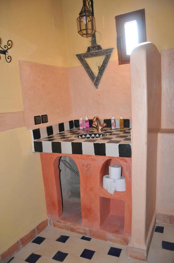Maison Acacias Erfoud Bagian luar foto